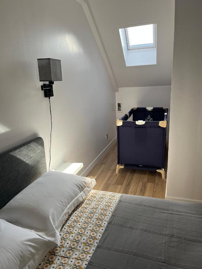 Appartement De La Fontaine A La Tour Du Pin Hyper Centre Parking Prive Екстериор снимка